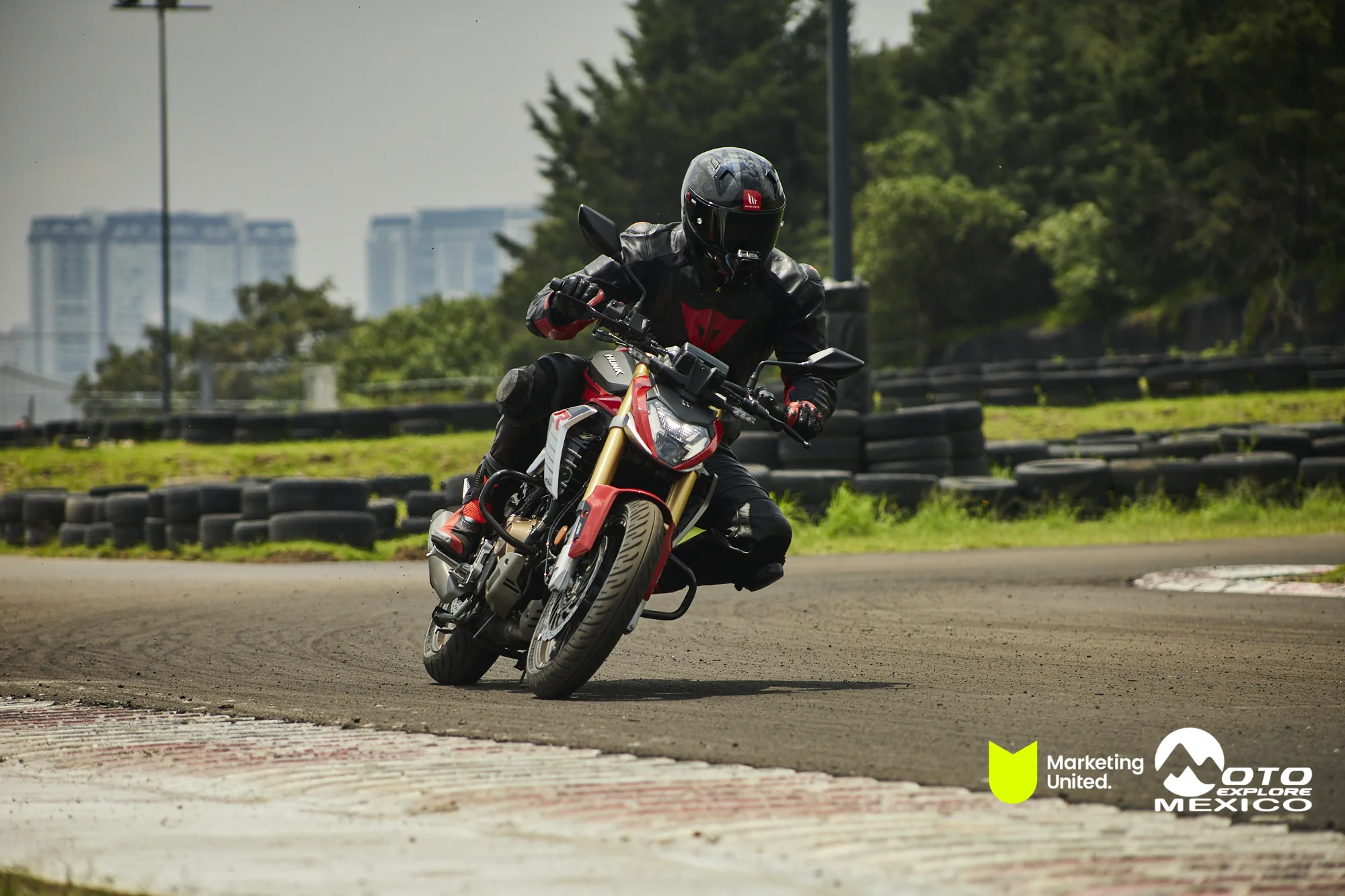 HUNK TRACKDAY 110